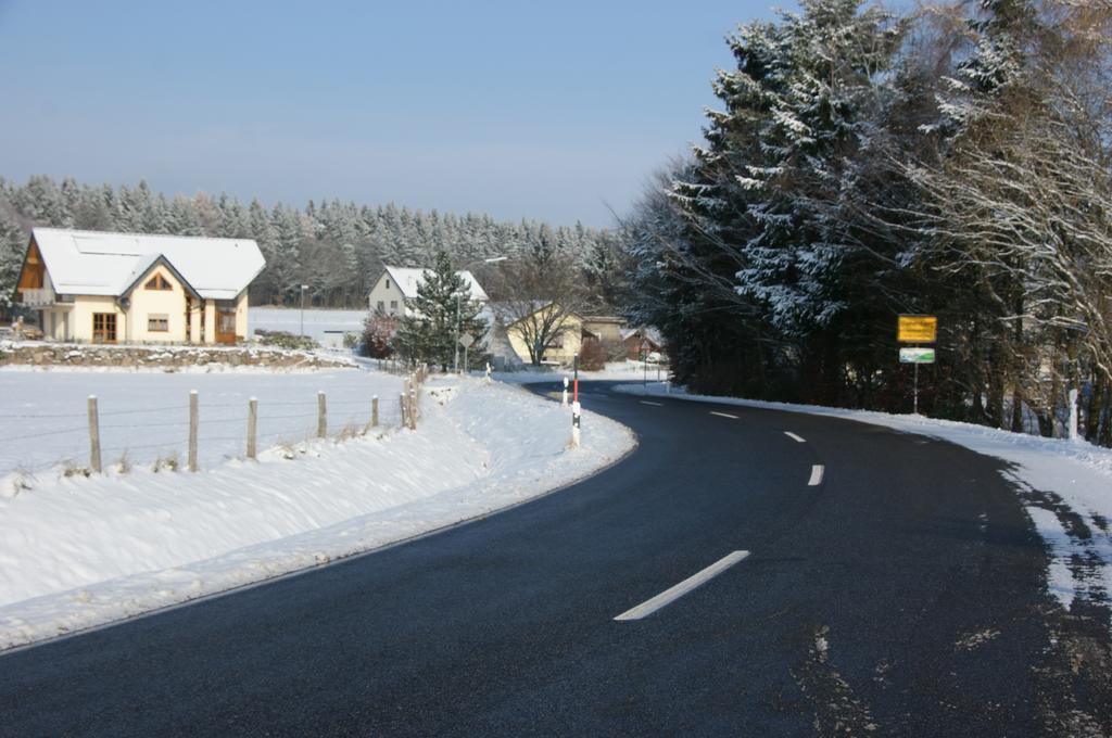 Eifelhoeve In Benenberg Hellenthal Rom bilde